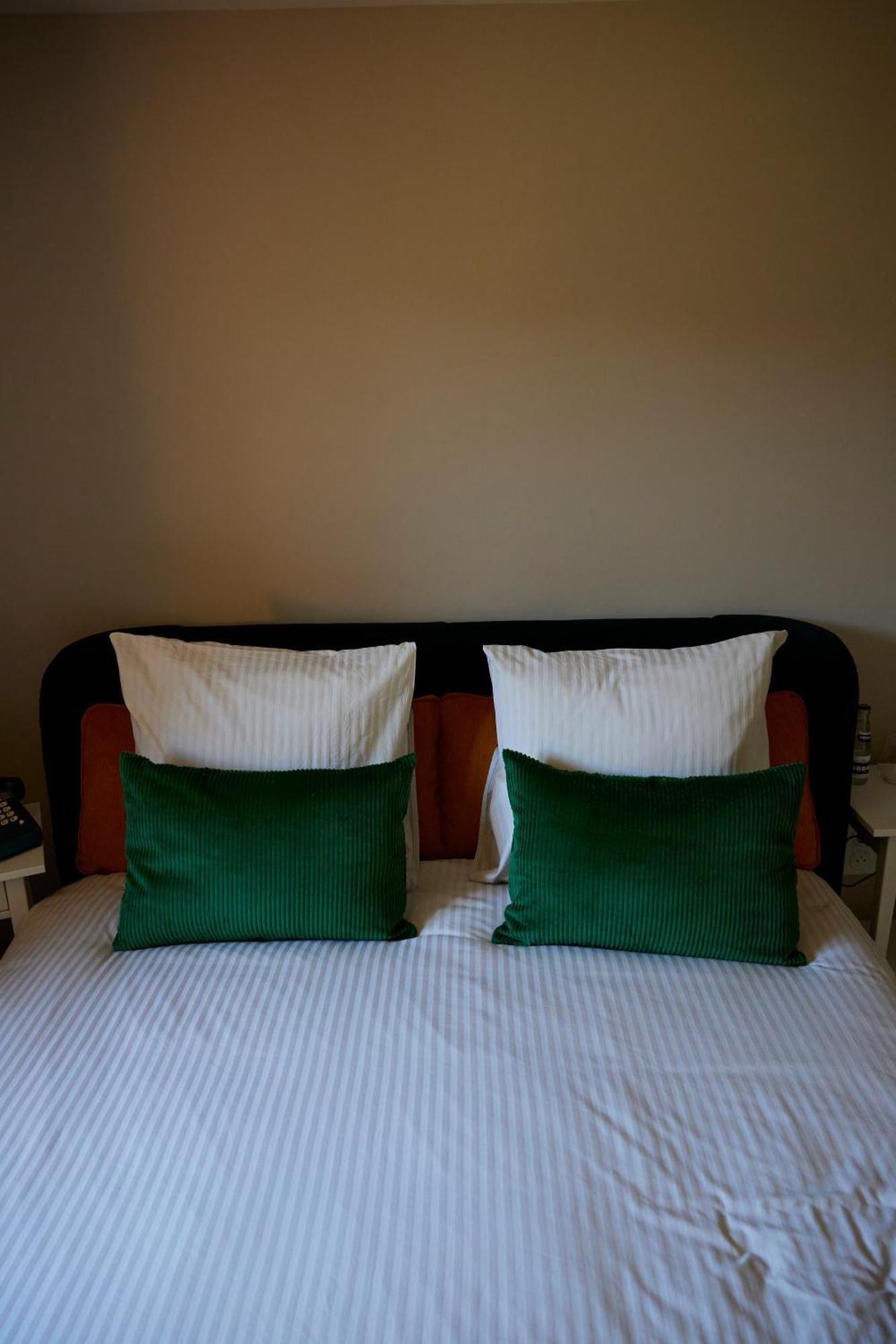 Bed and Breakfast Le Sommelier Bailleul  Esterno foto